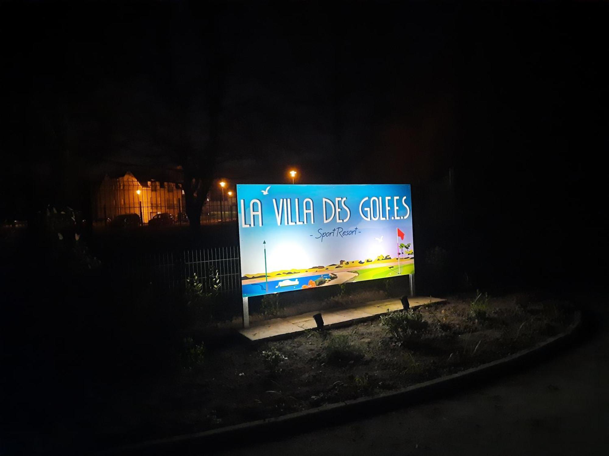La Villa Des Golf.E.S Theix Екстер'єр фото